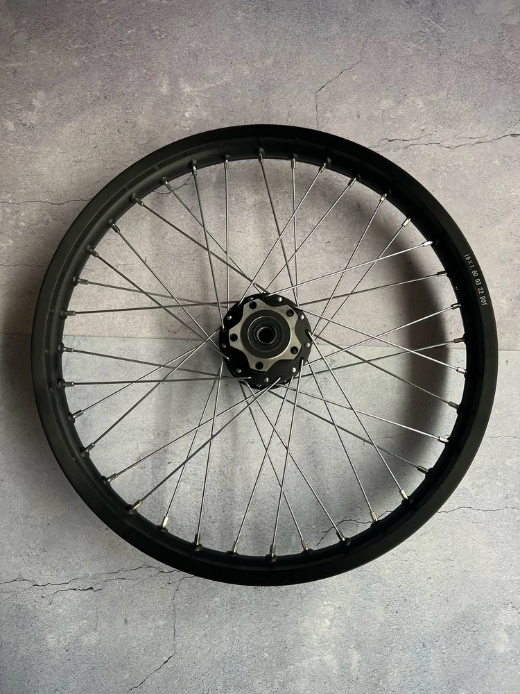 Talaria sting rear wheel assembly