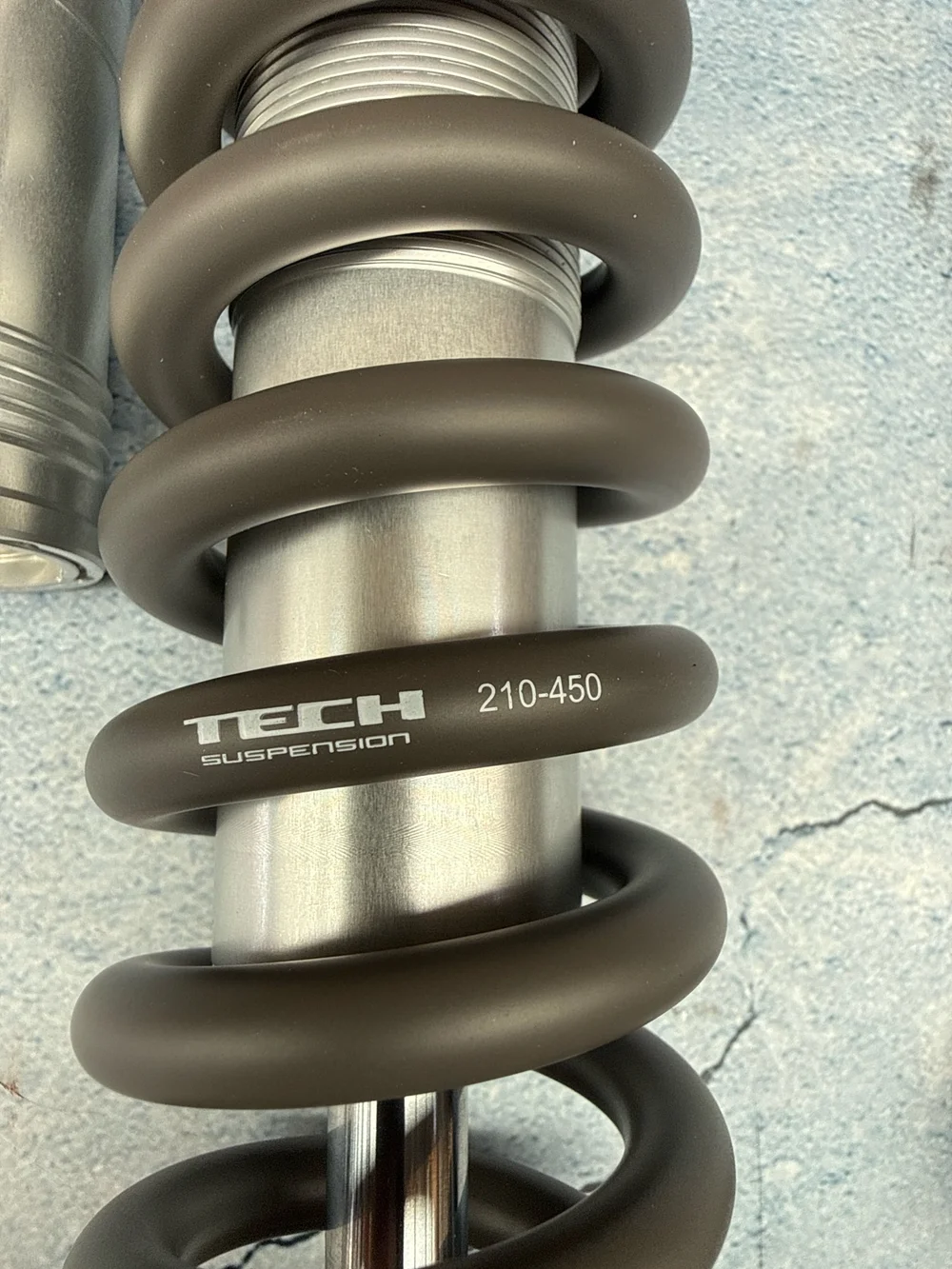 Formula rear shock absorber and linkage - Image 6