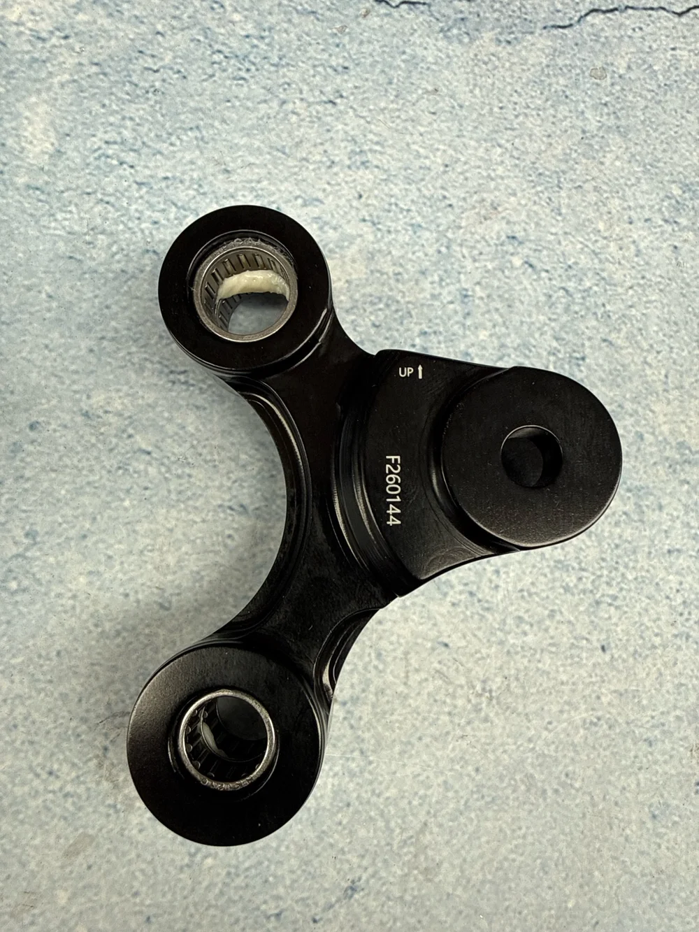Formula rear shock absorber and linkage - Image 8